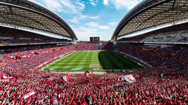 Saitama Stadium 2002